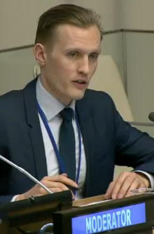 Dr. Nils Simon